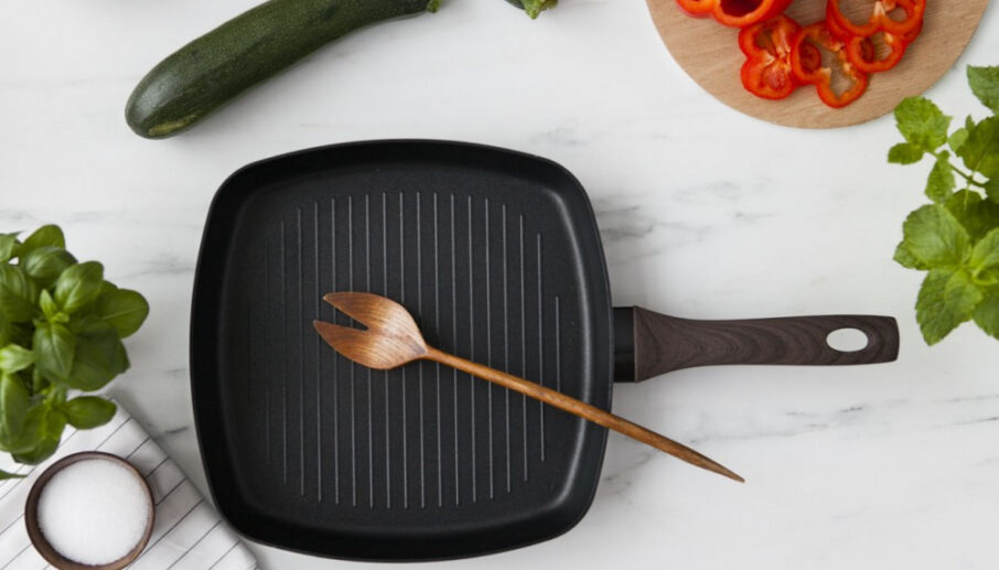 Patelnia grillowa z powłoką nieprzywierającą Altom Design Natura Dark na gaz i indukcję 28 cm