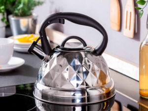 Czajnik na indukcje z gwizdkiem ze stali niedzewnej Altom Design Harry 2,7 L